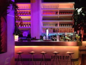 Plata-Coctel-Bar